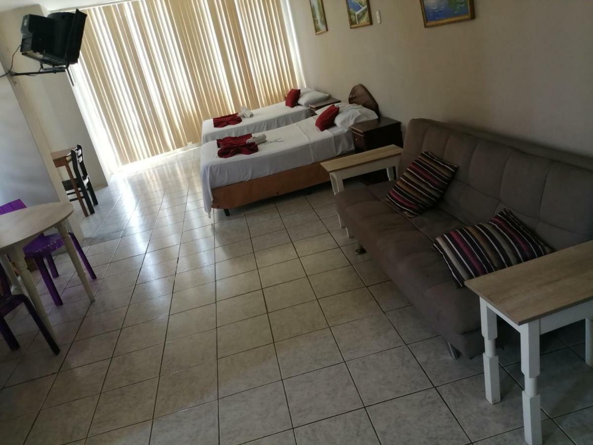 Hostal Los Mantas Екстер'єр фото